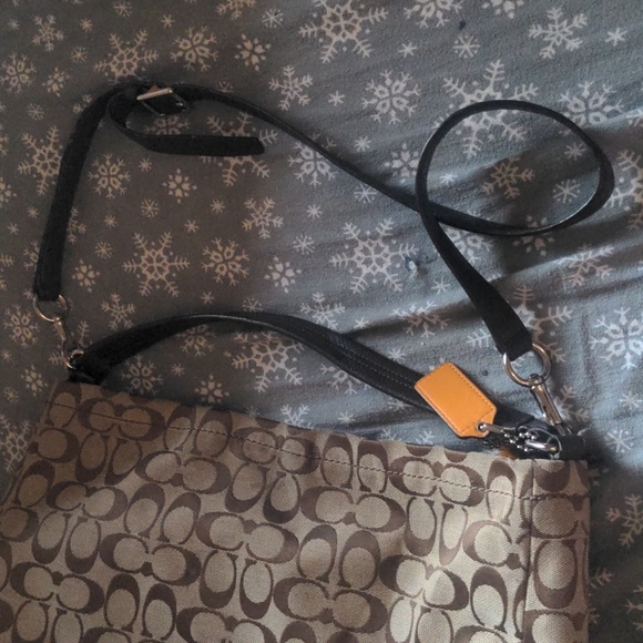 Authentic Coach purse - Picture 4 of 5